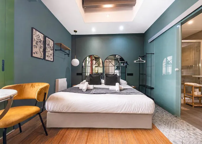 Ainb Born-Dames Apartments